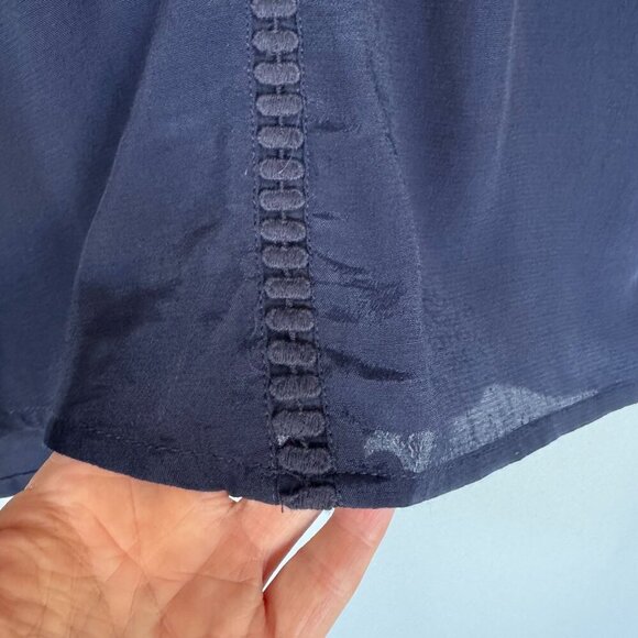 Chico's Navy Blue Sequin Front Yolk Long Sleeve Lace Trim Tunic Blouse Size XXL - Picture 7 of 16